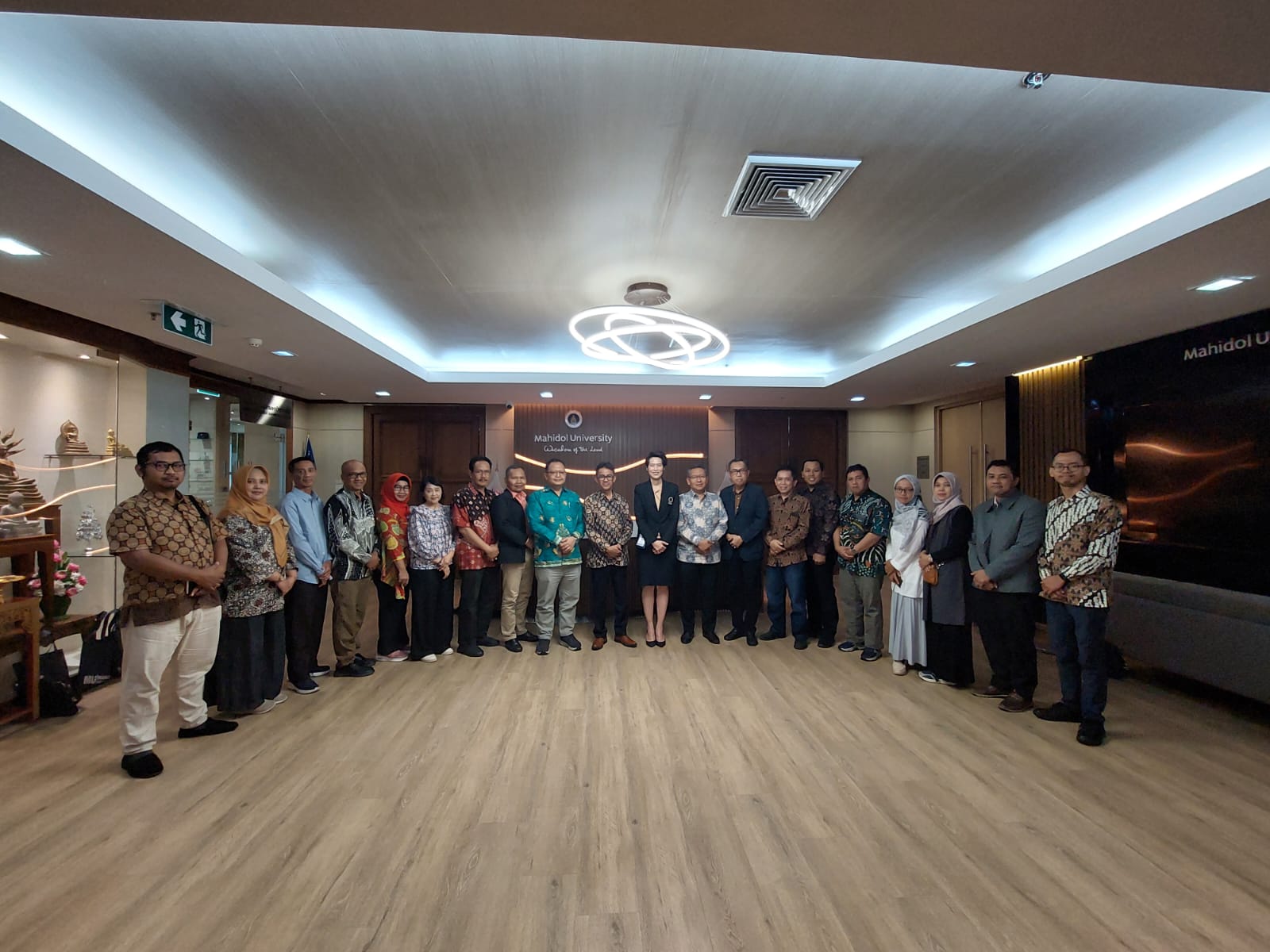 LLDIKTI V and APTISI Explore Collaboration with Universities in Thailand